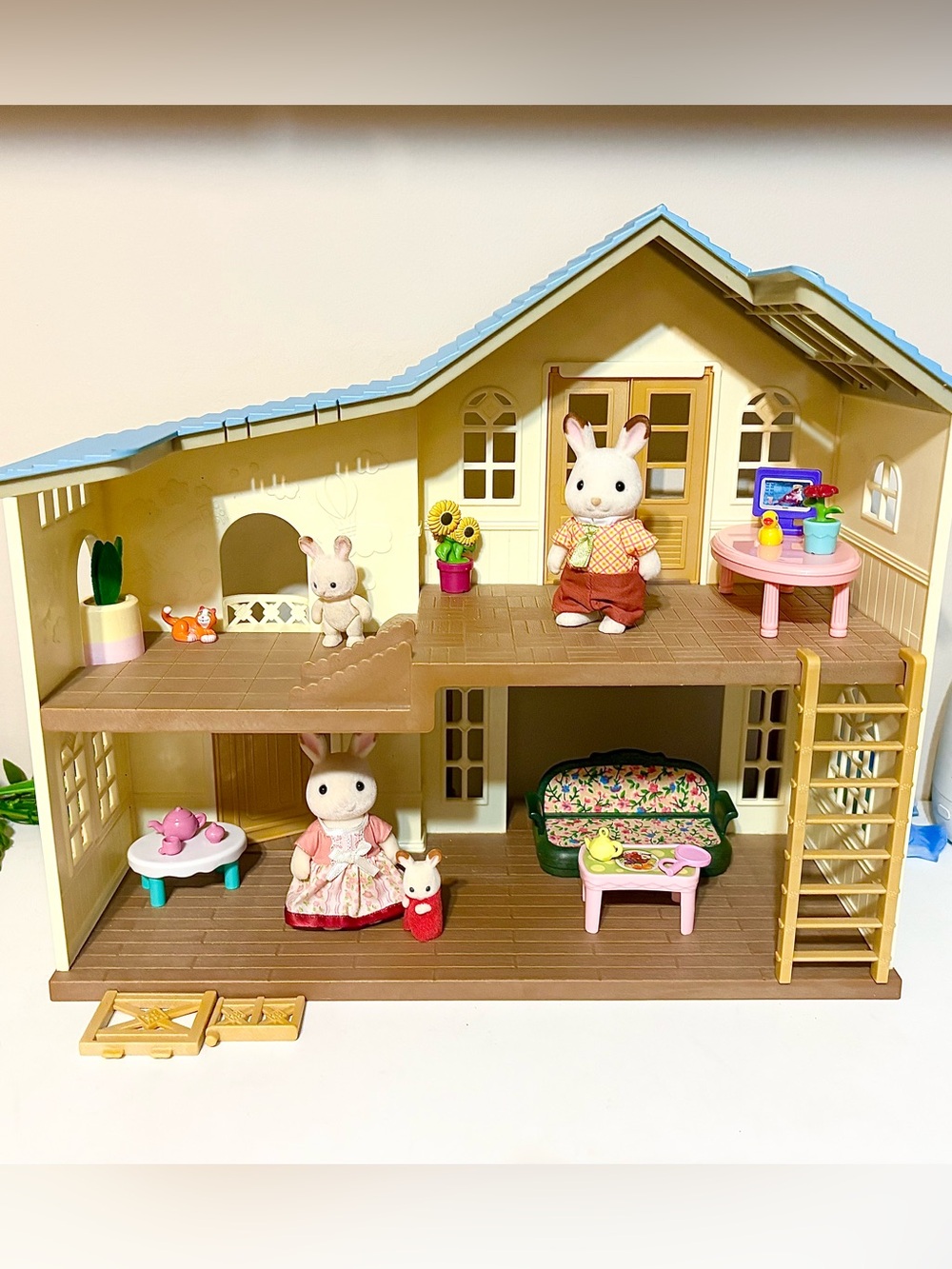 Vintage Sylvanian Family Hillcrest Home RARE Set-Calico Critters Blue Playhouse